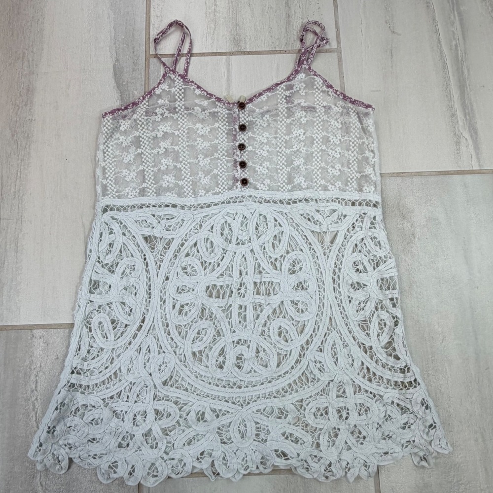 BKE Ivory Lace Crochet Camisole Tank Top Purple Trim GMR14177 Small